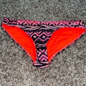 BIKINI BOTTOM